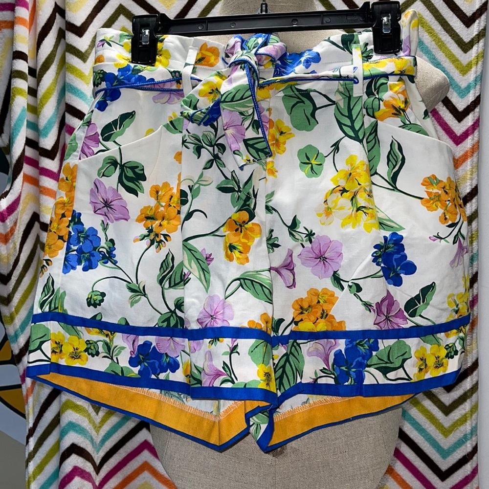 adorable floral dress shorts